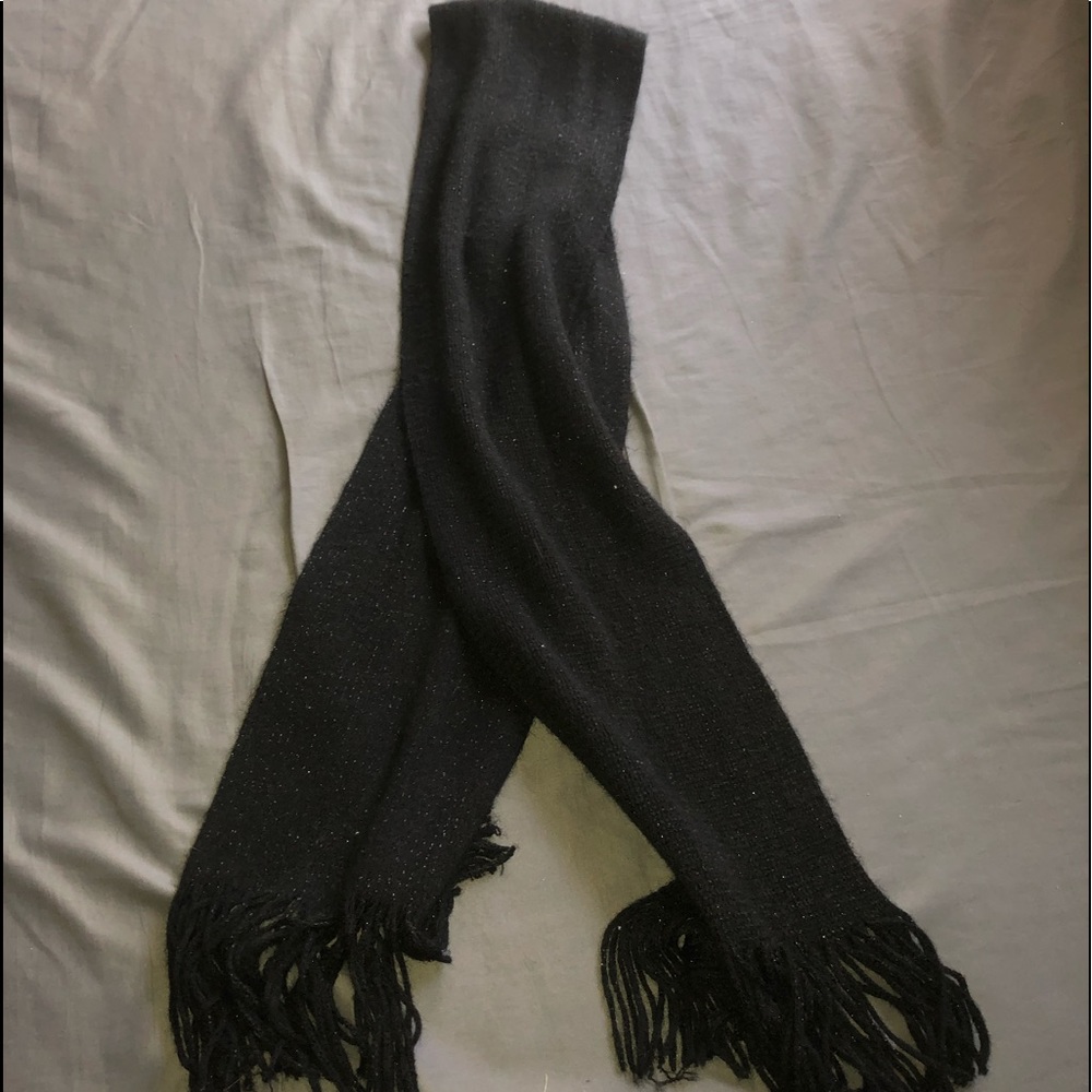 Glittery black scarf
